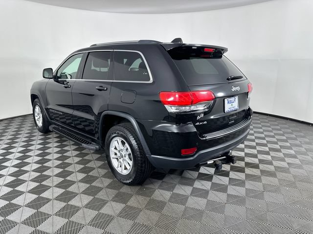 Used 2018 Jeep Grand Cherokee Laredo AWD/4WD image 3