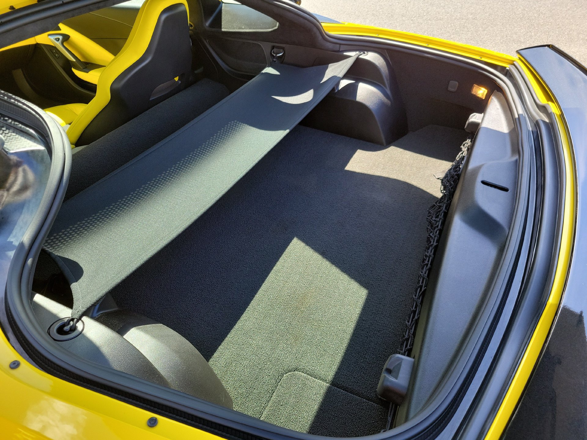 Used 2019 Chevrolet Corvette Z06 RWD image 18