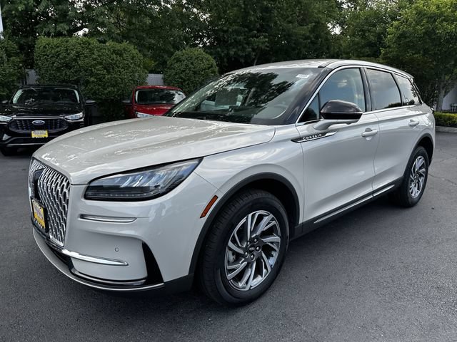 Certified 2024 Lincoln Corsair AWD w/ Equipment Group 101A image 9