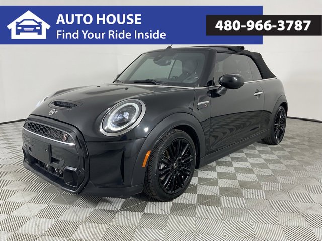 Used 2024 MINI Cooper S image 1