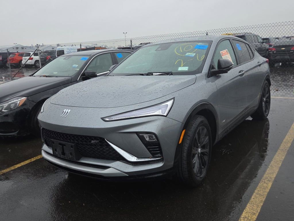 Used 2025 Buick Envista Sport Touring w/ Convenience I Package image 2