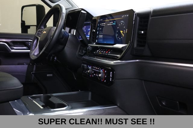 Used 2024 Chevrolet Silverado 3500 LTZ w/ LTZ Plus Package AWD/4WD image 28