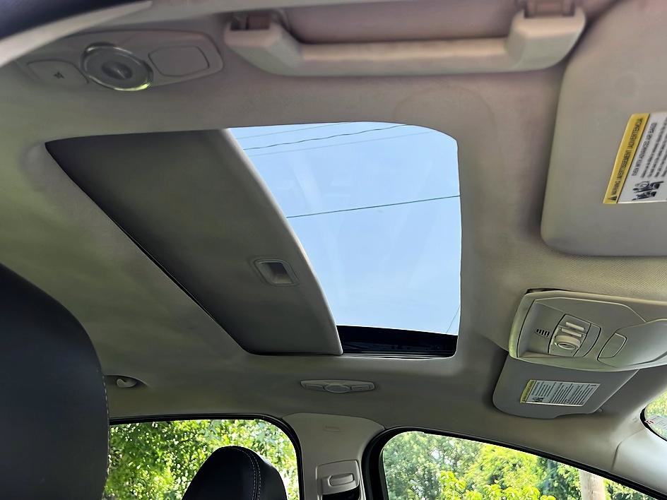 Used 2014 Ford Focus SE w/ Equipment Group 201A FWD image 17