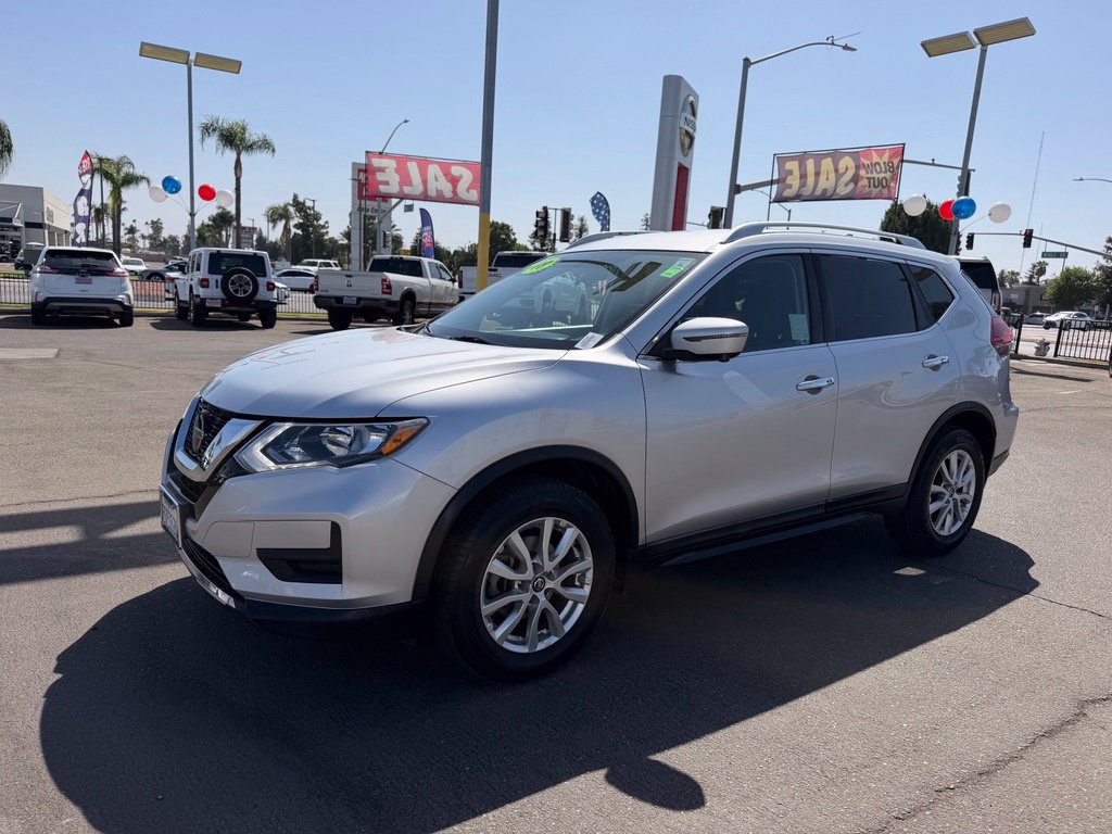 Used 2018 Nissan Rogue SV w/ Premium Package AWD/4WD image 3