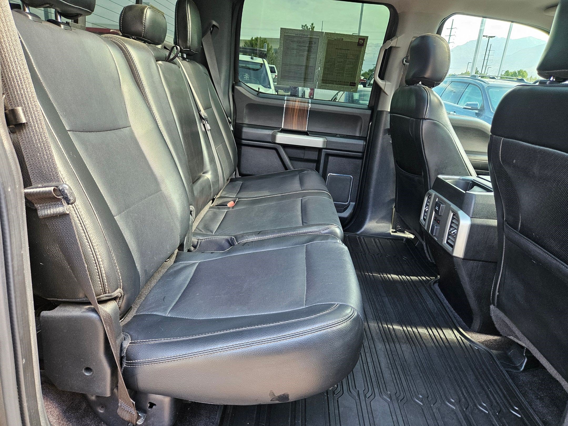 Used 2015 Ford F150 Lariat w/ Equipment Group 502A Luxury AWD/4WD image 30