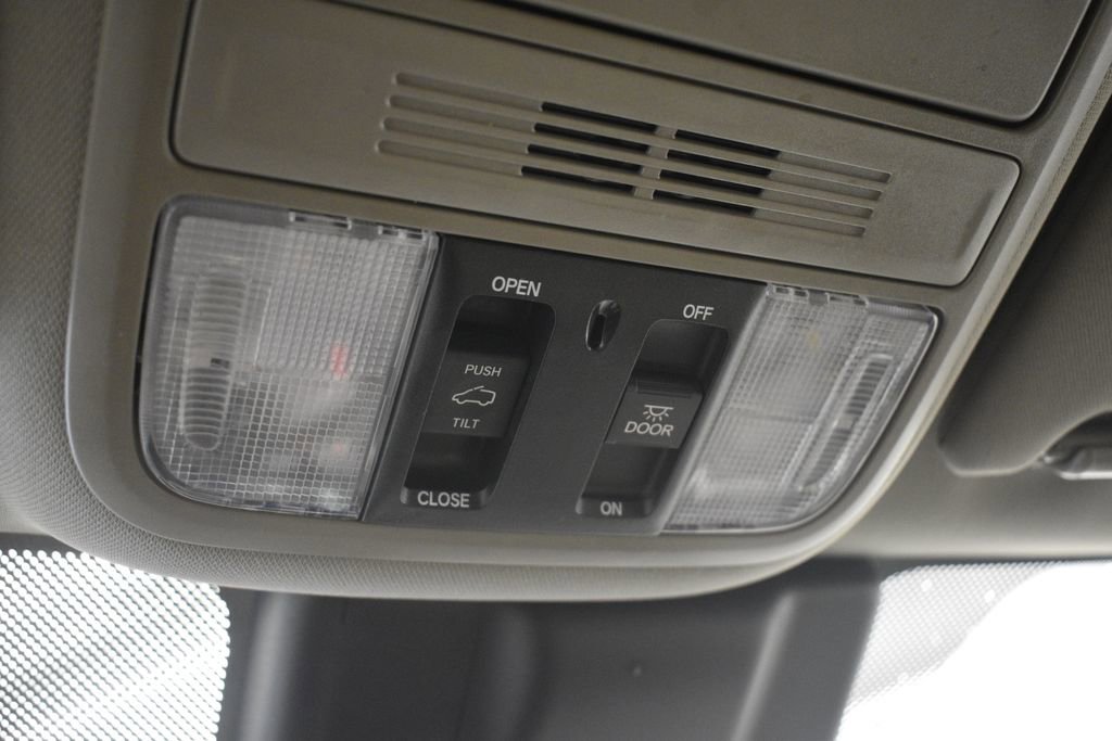 Used 2018 Honda Odyssey EX-L image 46