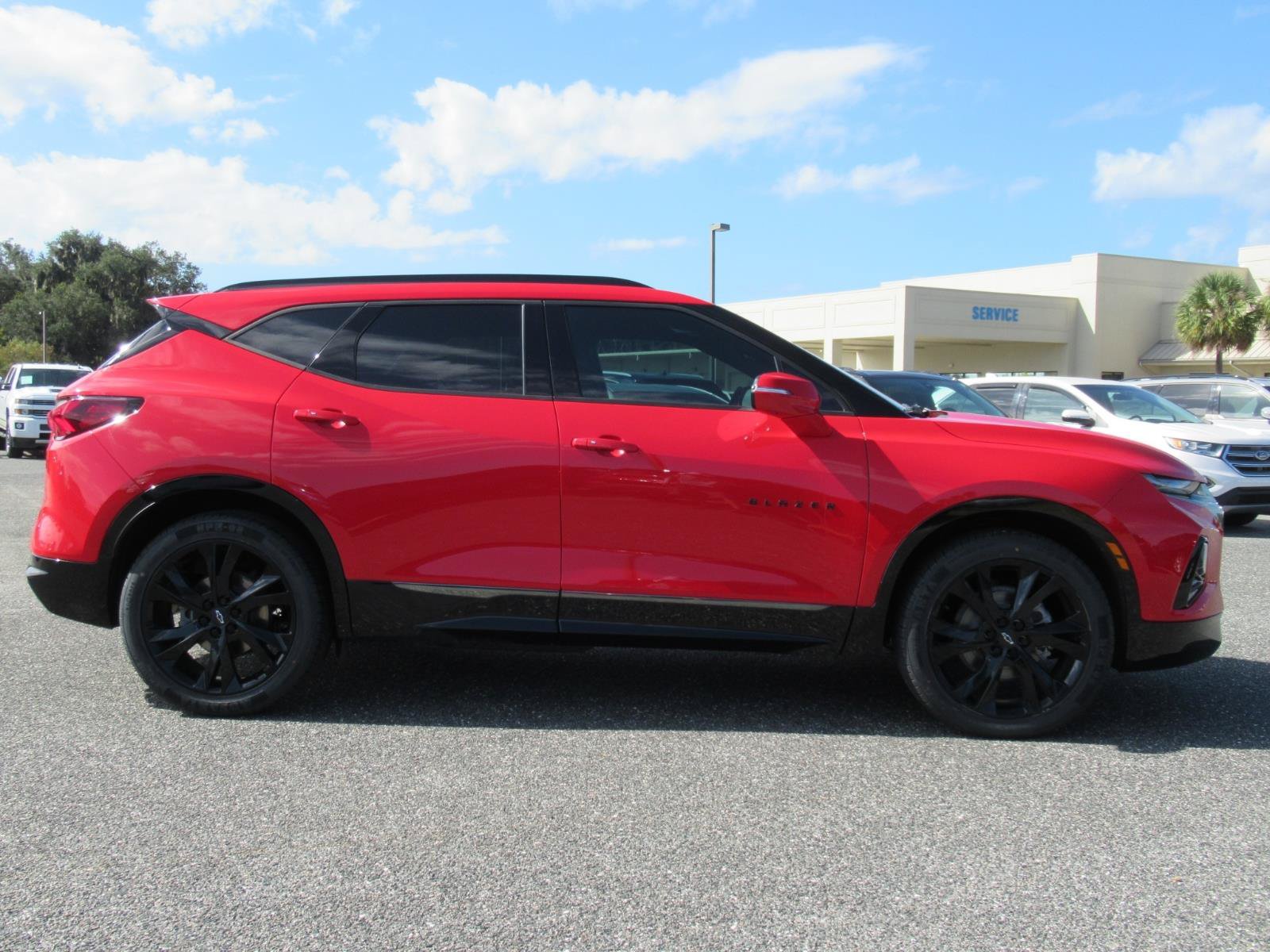 Used 2022 Chevrolet Blazer RS w/ Enhanced Convenience Package FWD image 2