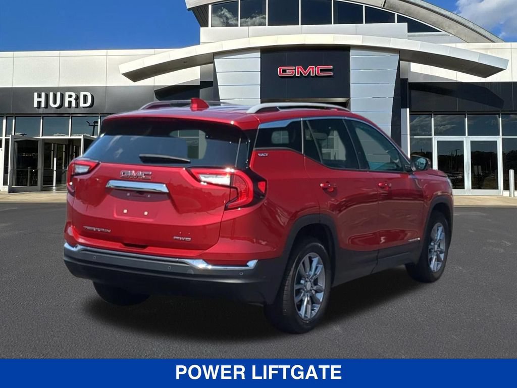 Used 2024 GMC Terrain SLT AWD/4WD image 4