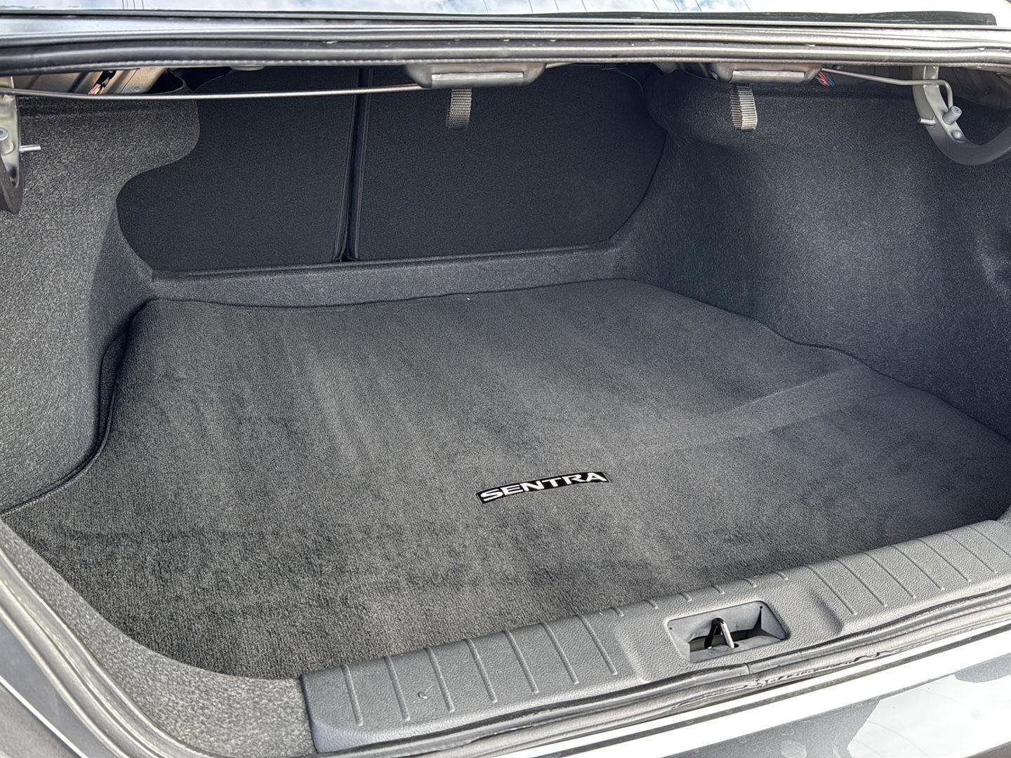 Used 2025 Nissan Sentra S w/ Trunk Package image 27