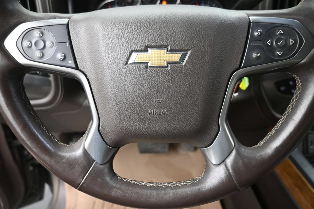 Used 2014 Chevrolet Silverado 1500 LTZ w/ LTZ Plus Package AWD/4WD image 17