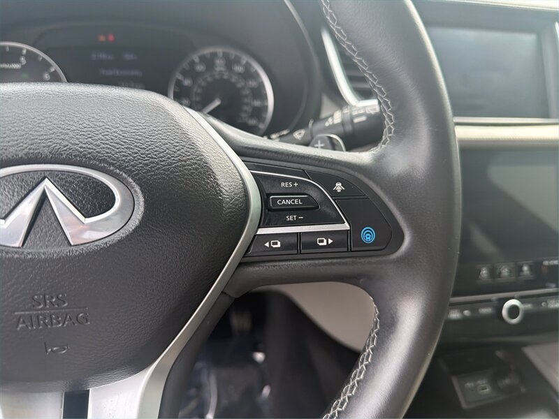 Used 2023 INFINITI QX50 Luxe w/ Accent Package AWD/4WD image 26