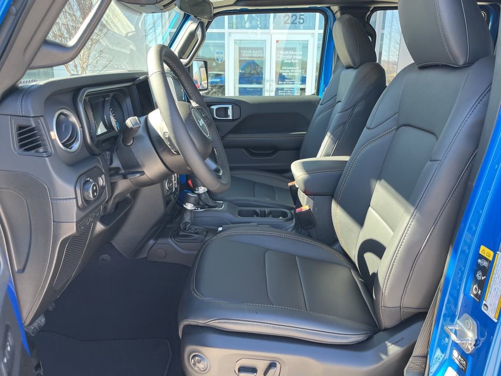 New 2026 Jeep Gladiator Sport image 3