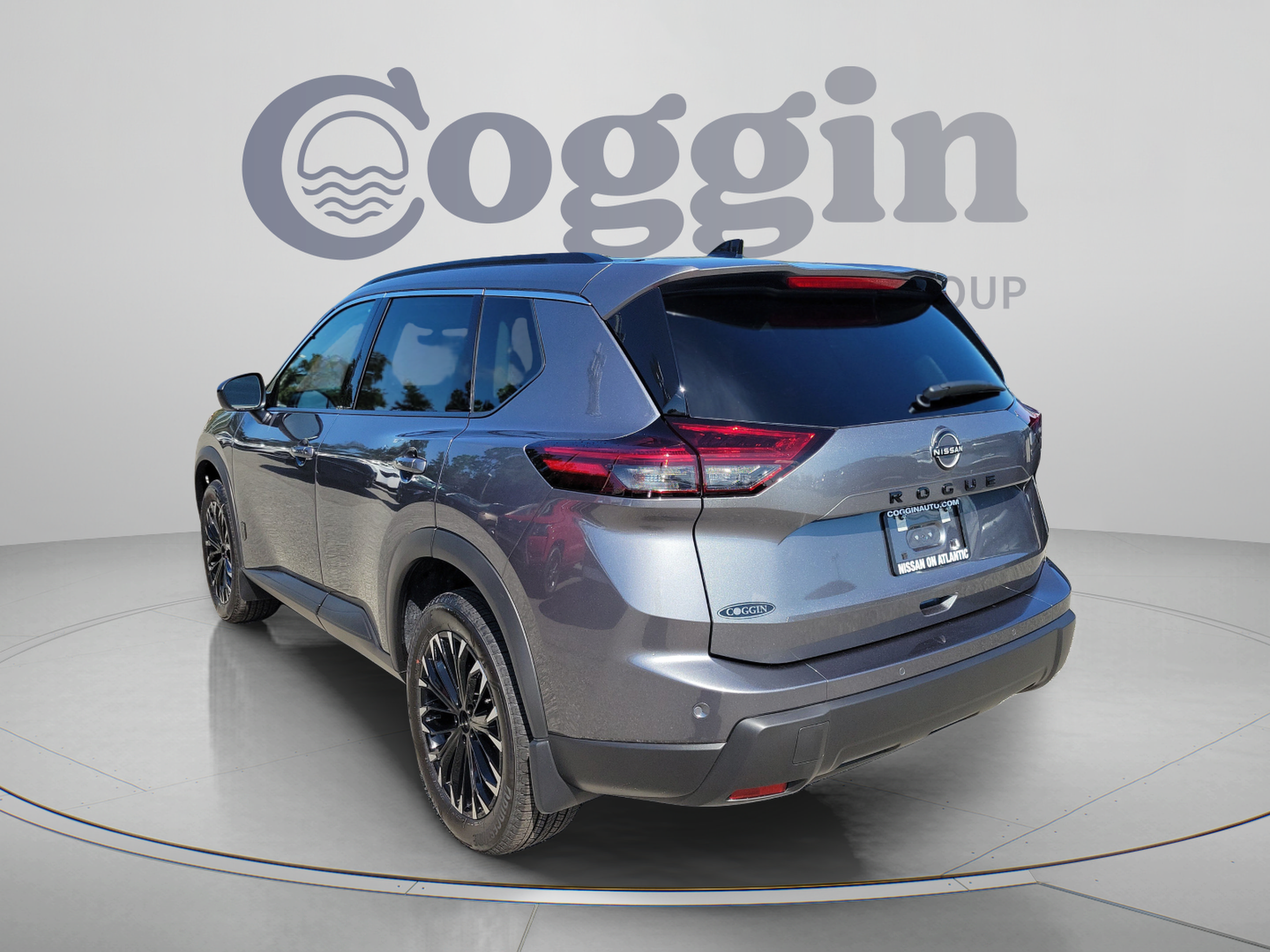 New 2026 Nissan Rogue Dark Armor FWD image 3