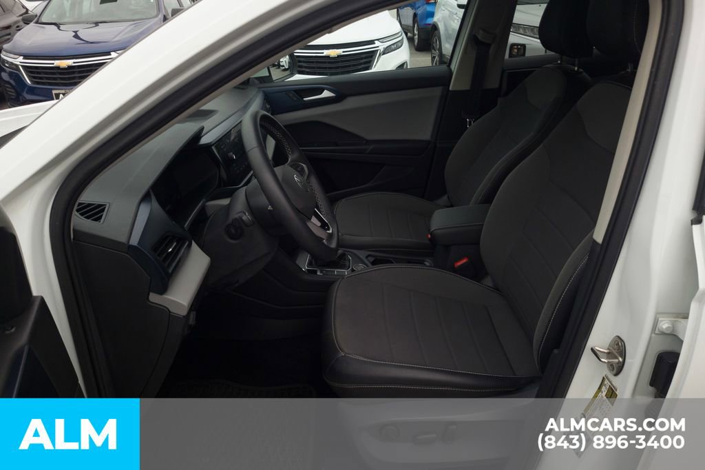 Used 2022 Volkswagen Taos SE image 15