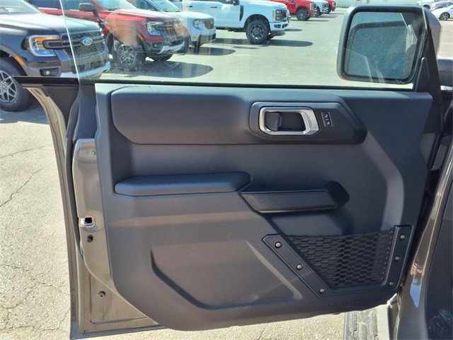 New 2025 Ford Bronco Outer Banks w/ Sasquatch Package image 15