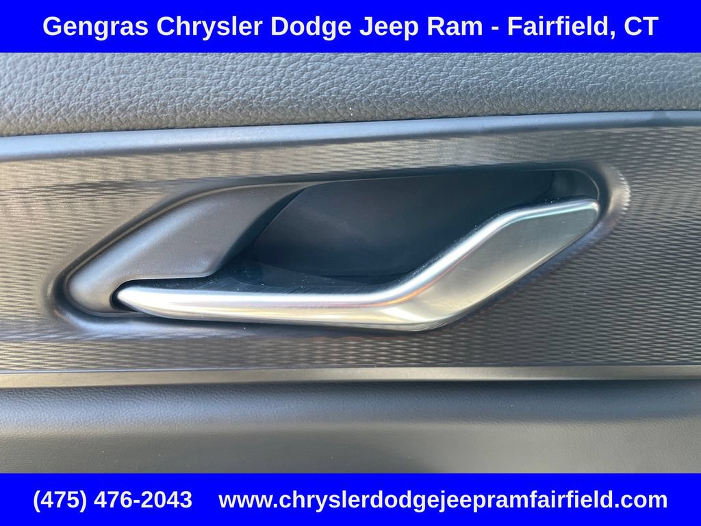 Certified 2024 Jeep Grand Cherokee Altitude AWD/4WD image 35