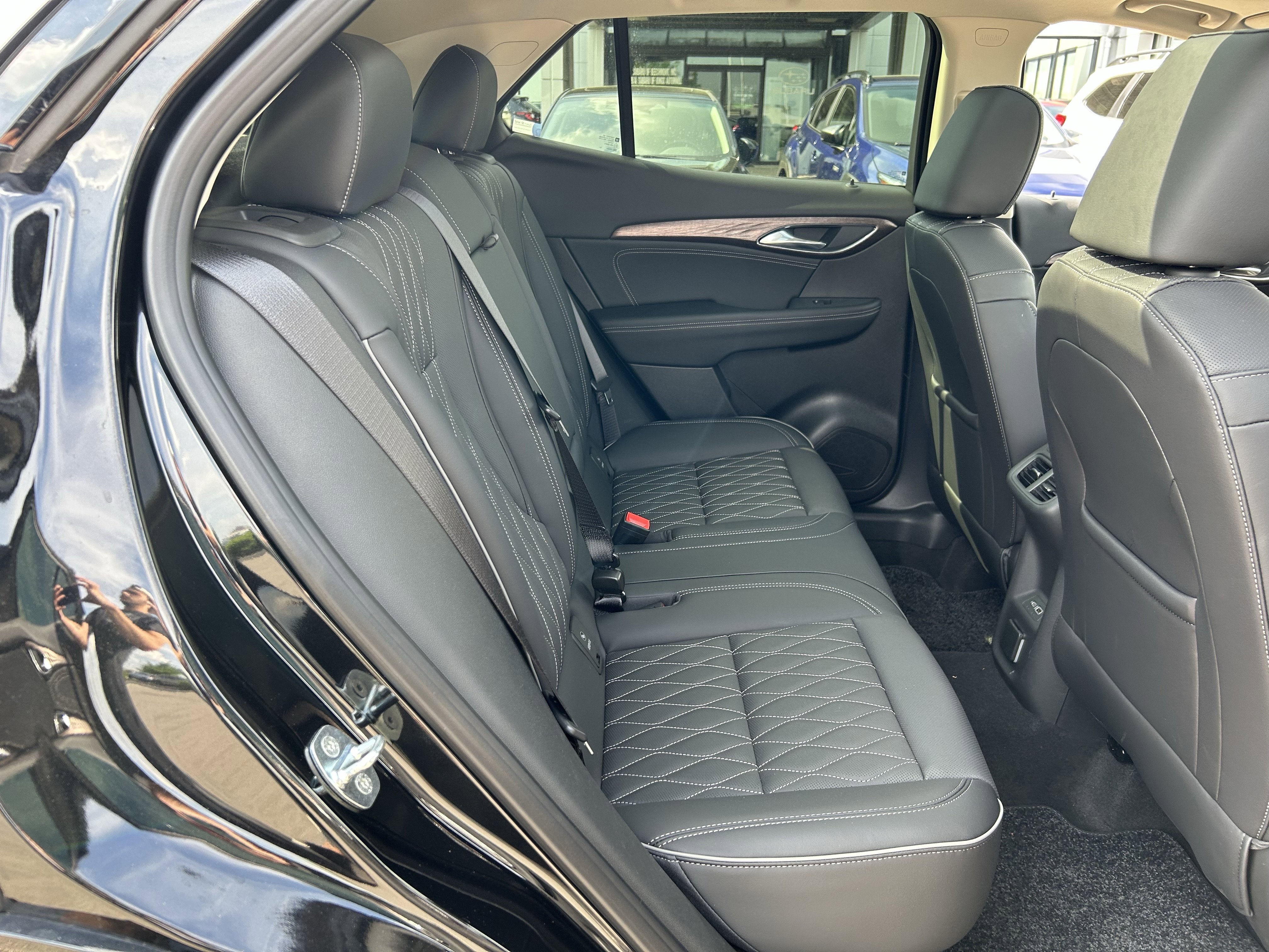 Used 2023 Buick Envision Avenir AWD/4WD image 26
