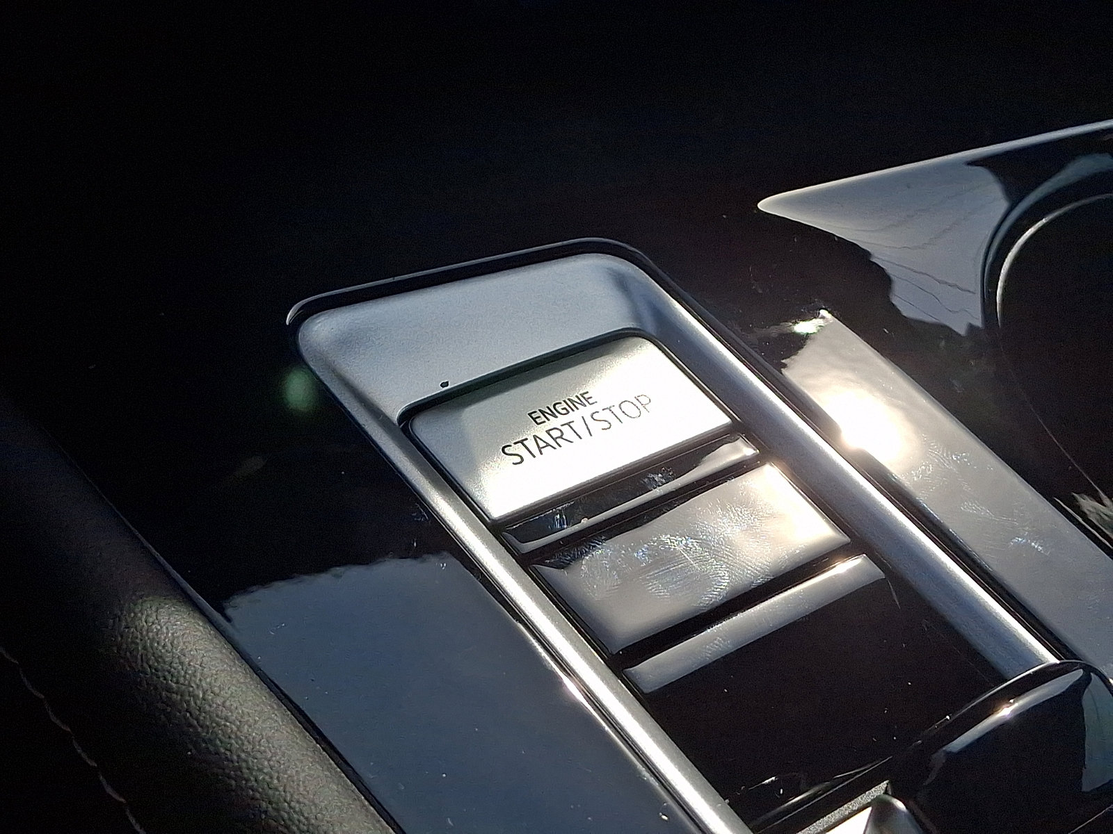 New 2026 Volkswagen Atlas SEL Premium R-Line image 17