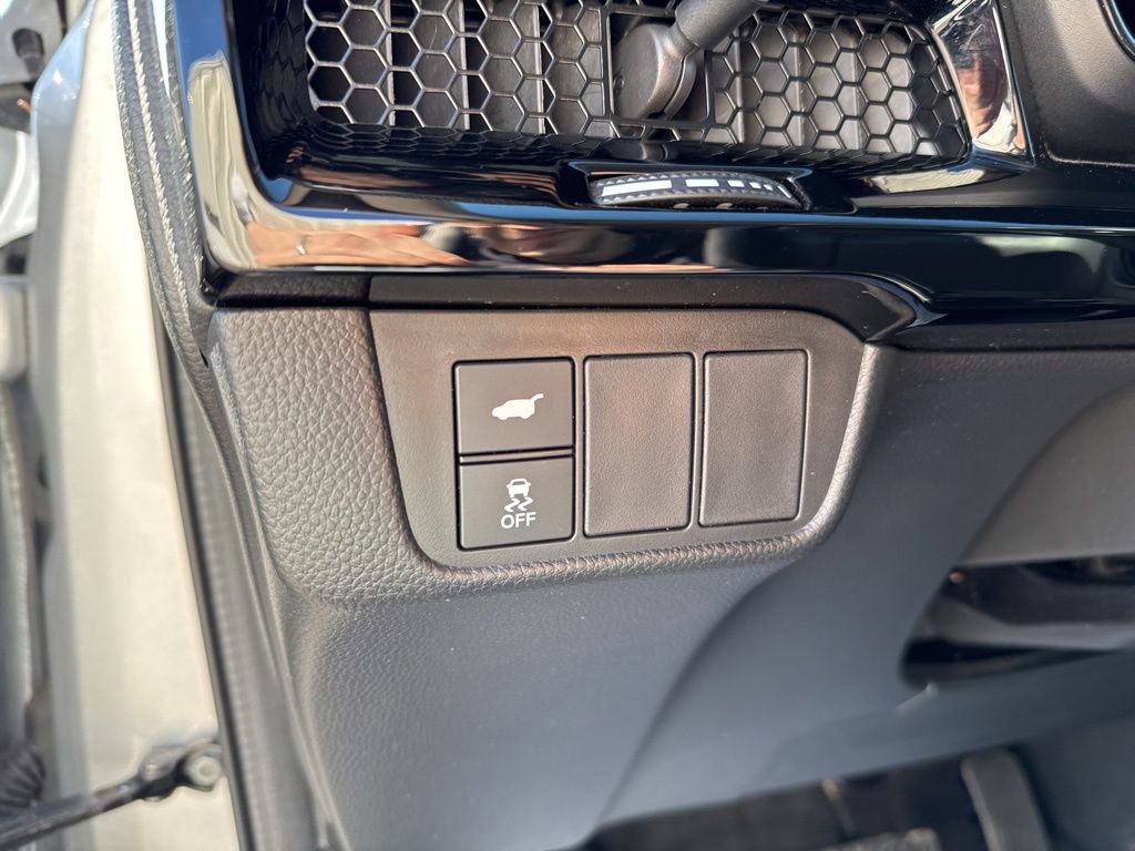 Used 2025 Honda CR-V EX-L image 18