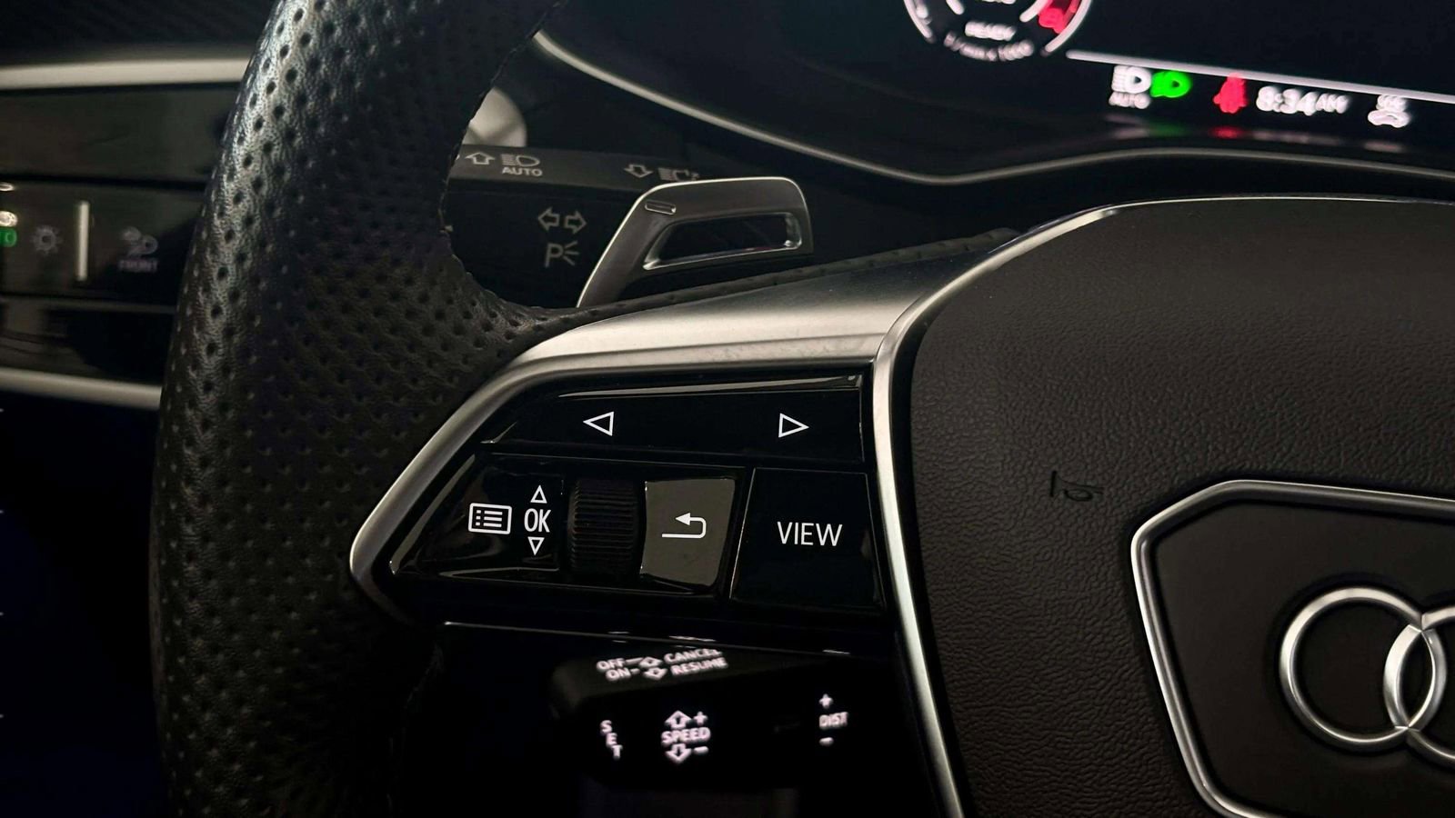 Used 2023 Audi RS 6 w/ Carbon Optic Package image 34