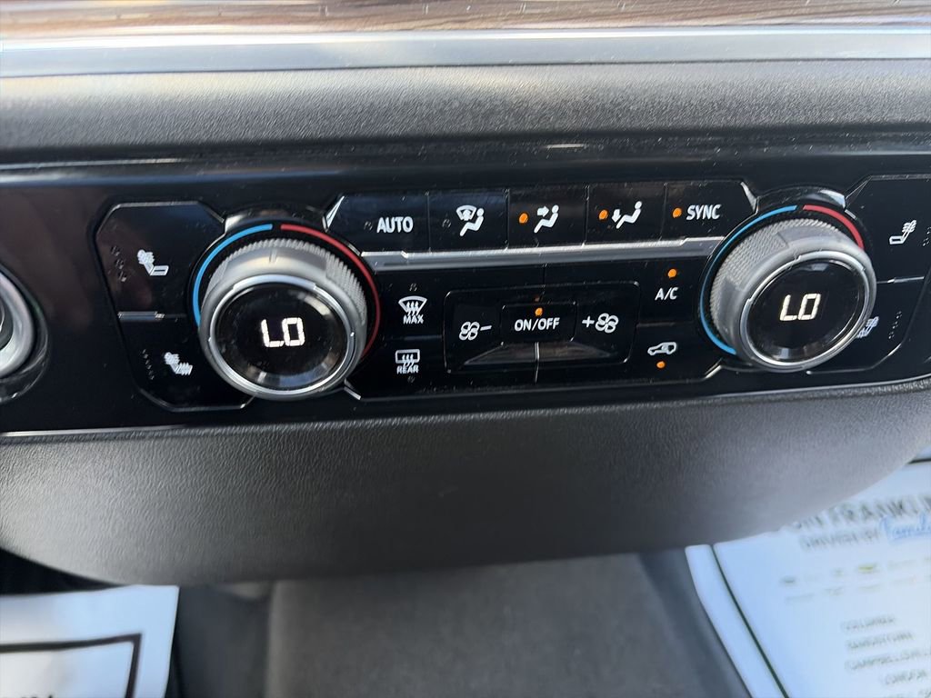 Used 2024 Chevrolet Silverado 1500 LT AWD/4WD image 25