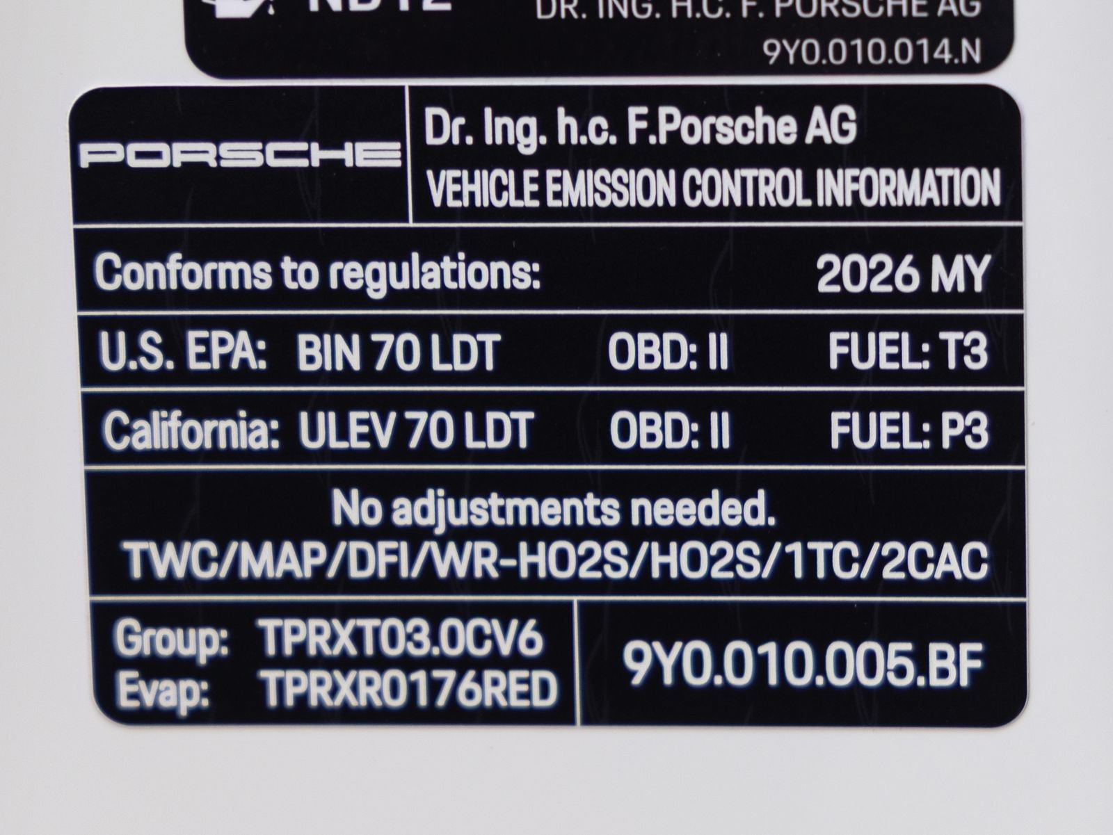 Certified 2026 Porsche Cayenne Coupe AWD/4WD image 38