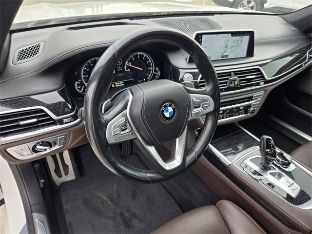 Used 2017 BMW 740i xDrive 740i xDrive image 20