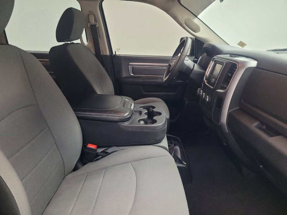 Used 2022 RAM 1500 Classic SLT image 21