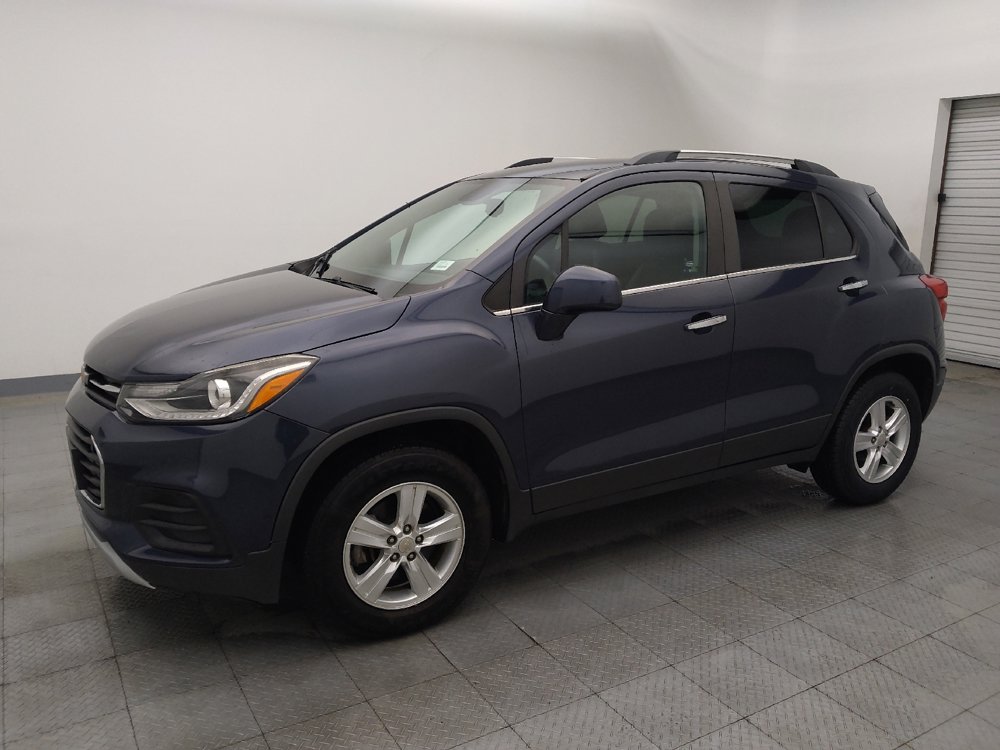 Used 2018 Chevrolet Trax LT w/ LT Convenience Package image 2