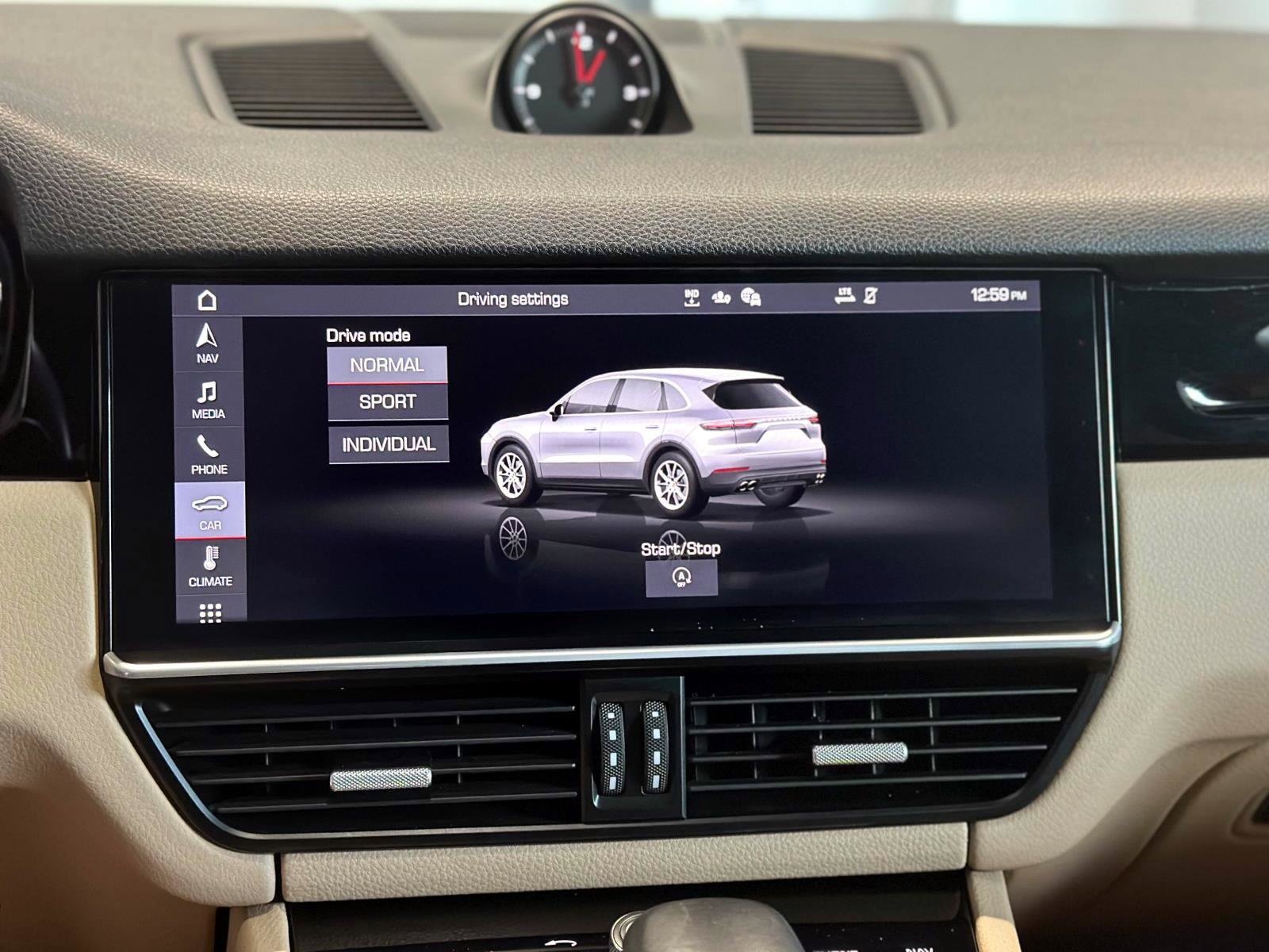 Certified 2020 Porsche Cayenne image 24