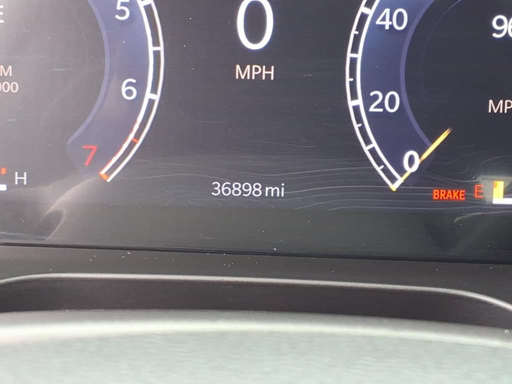Used 2023 Jeep Grand Cherokee L Limited w/ Luxury Tech Group II RWD image 41