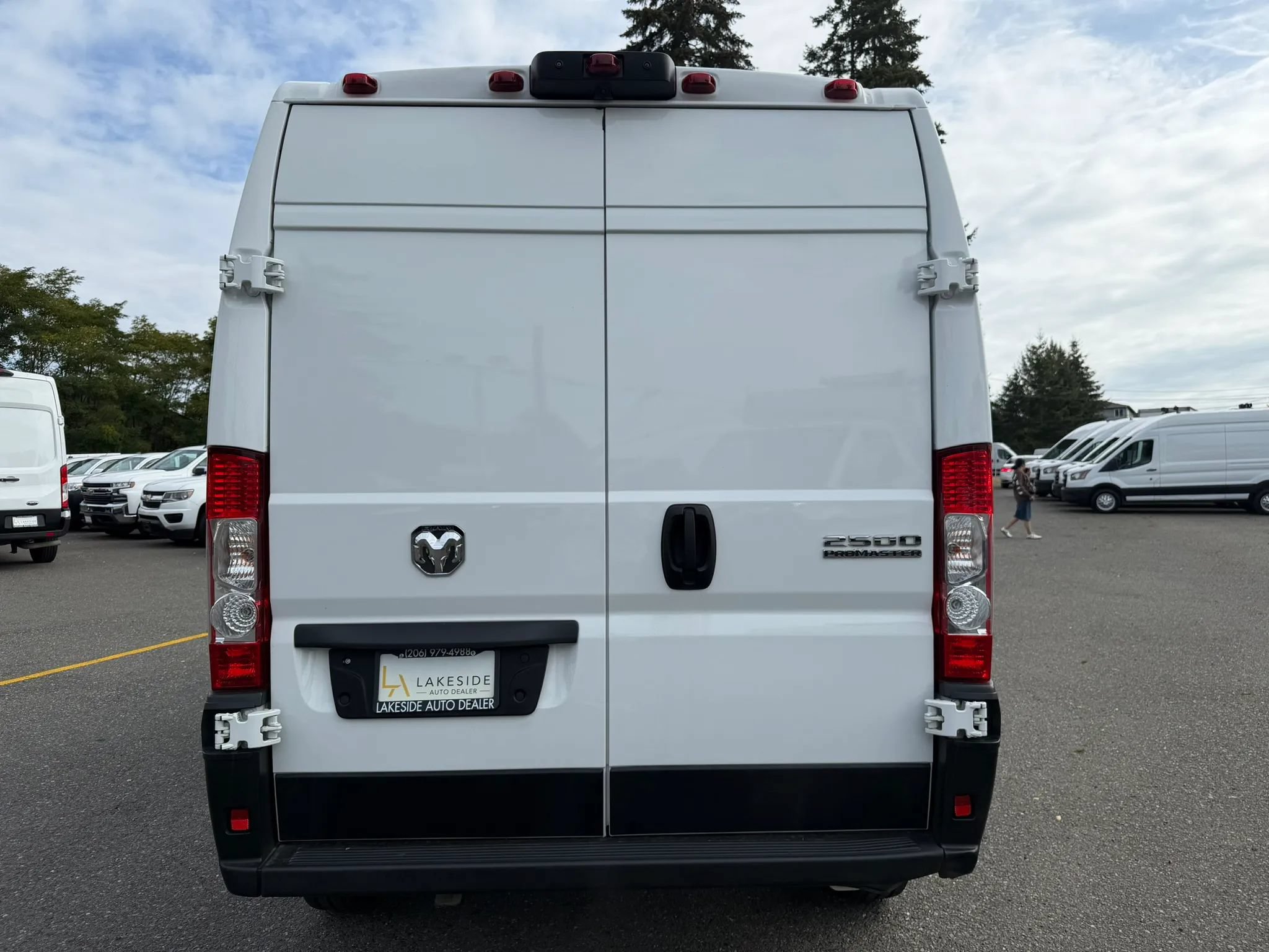 Used 2025 RAM ProMaster 2500 w/ Convenience Group FWD image 7