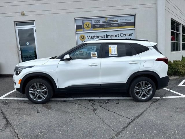 Used 2021 Kia Seltos S AWD/4WD image 2