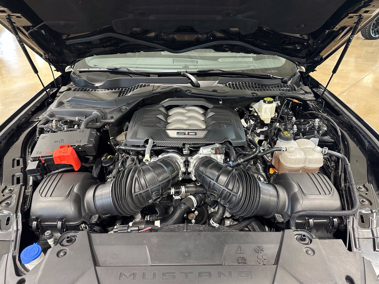Used 2024 Ford Mustang GT Premium RWD image 39