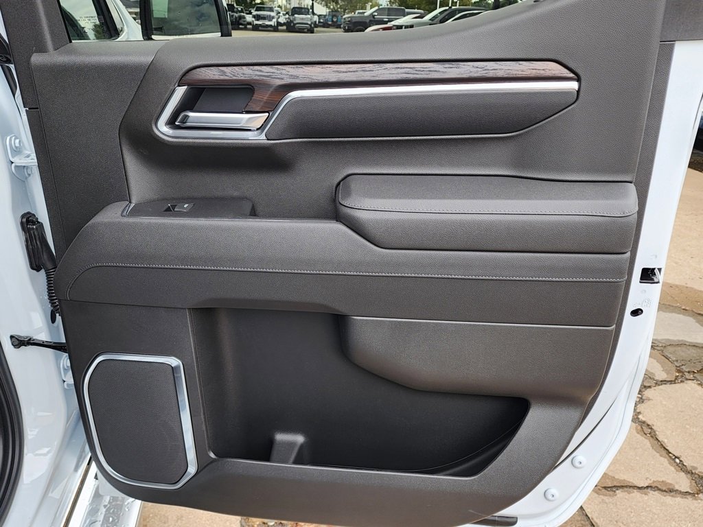 New 2026 GMC Sierra 1500 SLT w/ SLT Premium Plus Package image 40