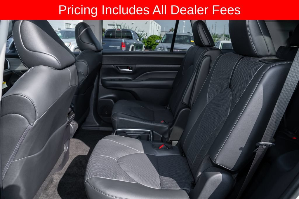 Certified 2026 Toyota Grand Highlander FWD image 9