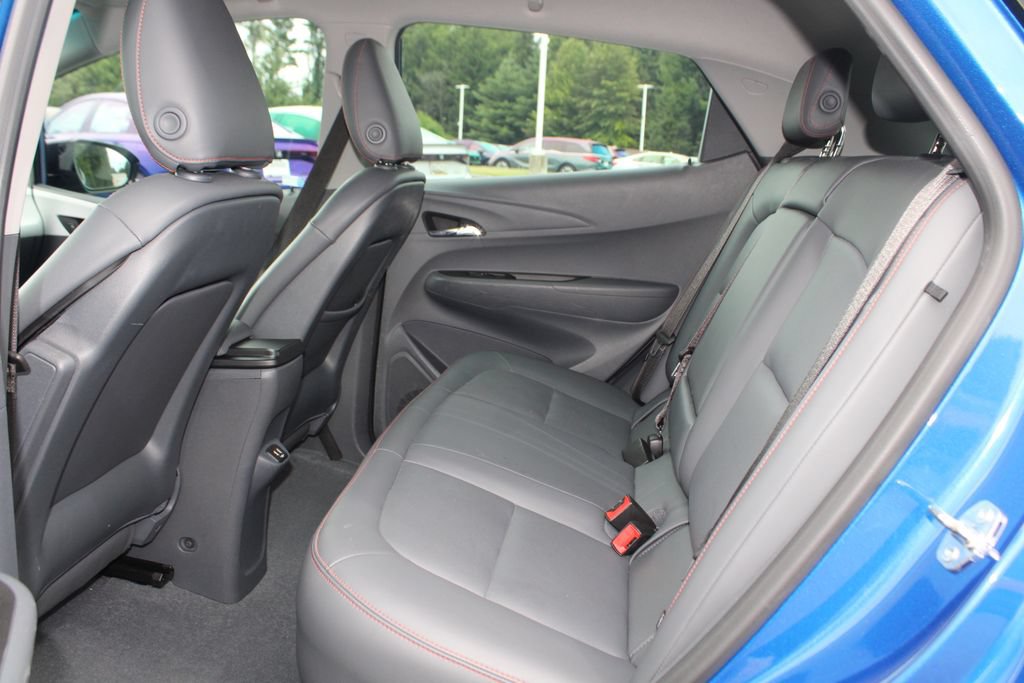 Used 2021 Chevrolet Bolt Premier w/ Infotainment Package FWD image 14