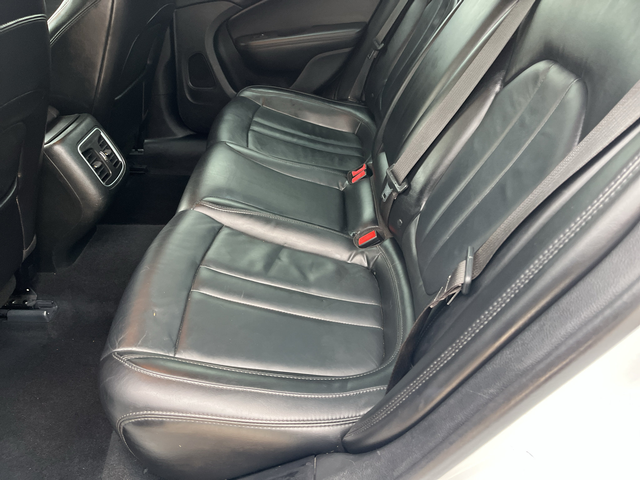 Used 2015 Chrysler 200 C FWD image 9