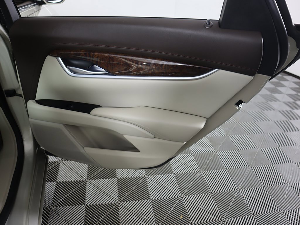 Used 2016 Cadillac XTS Luxury w/ Driver Awareness Package image 29