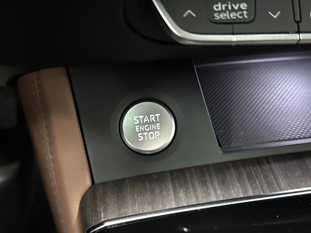 Used 2025 Audi Q5 2.0T Premium Plus w/ Premium Plus Package image 23