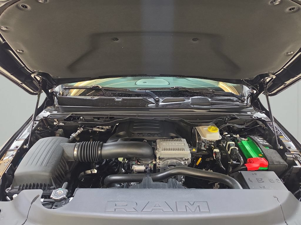 New 2026 RAM 1500 Laramie w/ Night Edition AWD/4WD image 9