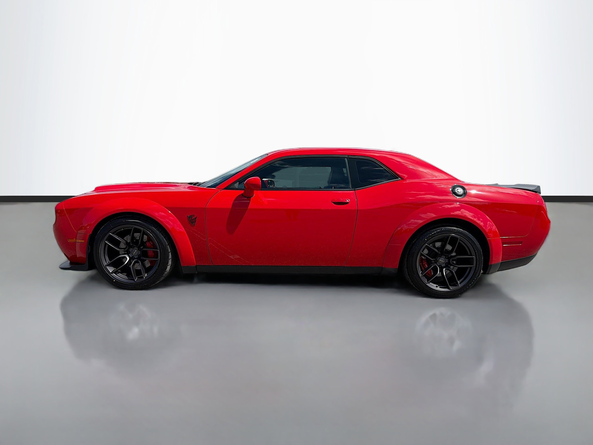 Used 2018 Dodge Challenger SRT Demon w/ Leather Front Seat Group RWD image 2
