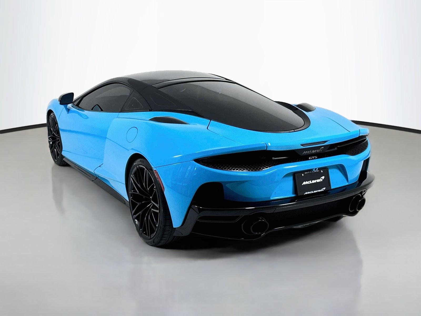 Used 2025 McLaren GTS RWD image 5