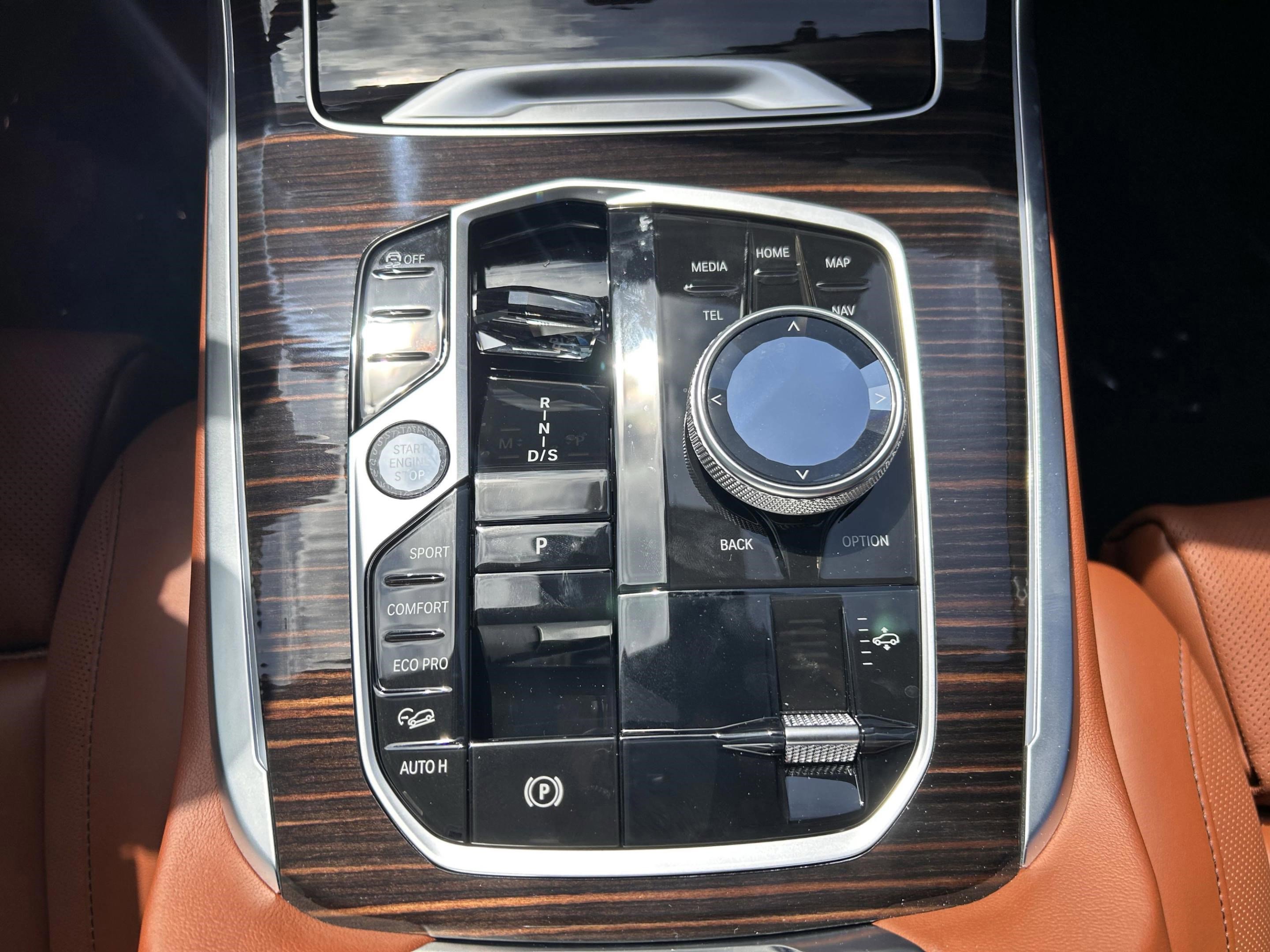 Used 2026 BMW X7 M60i image 12