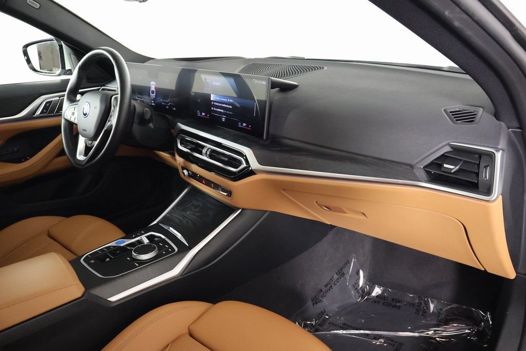 Used 2023 BMW i4 eDrive40 w/ Premium Package RWD image 9