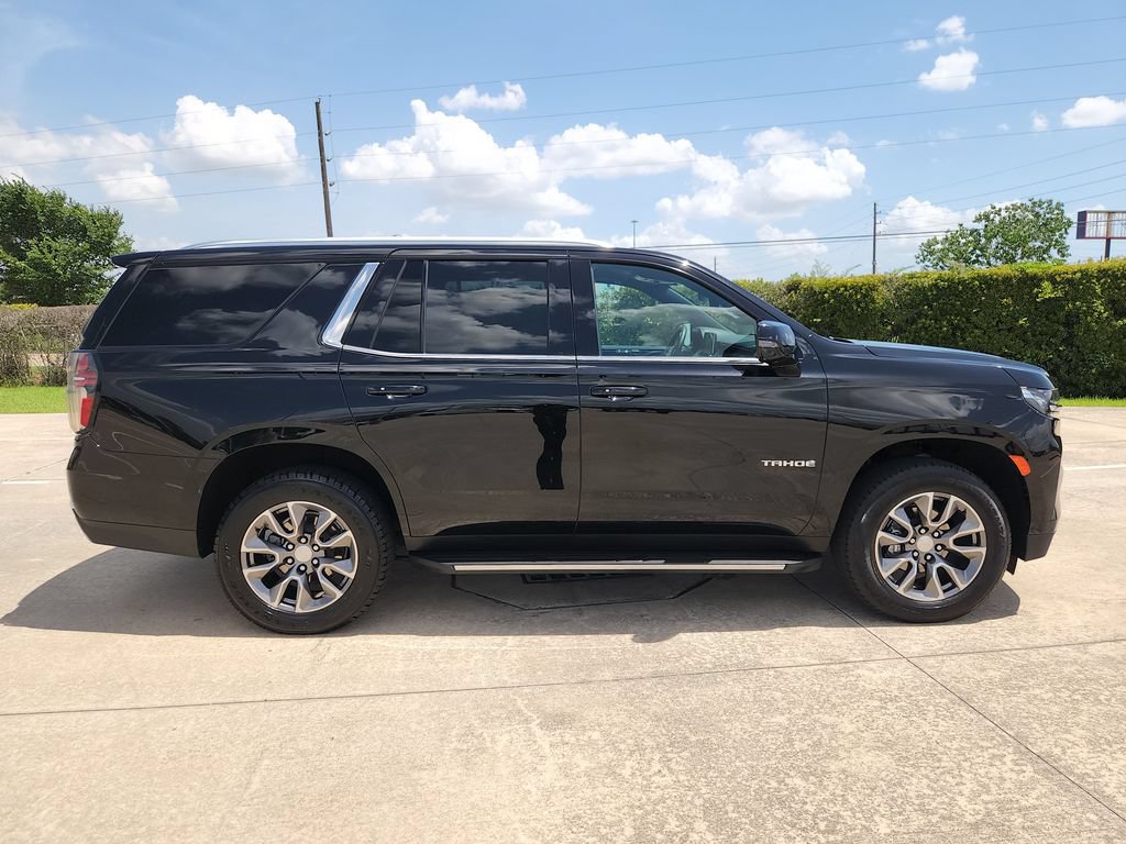 Used 2024 Chevrolet Tahoe LT w/ Luxury Package AWD/4WD image 4