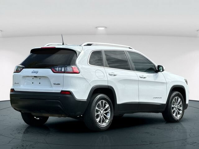 Used 2020 Jeep Cherokee Latitude Plus AWD/4WD image 6