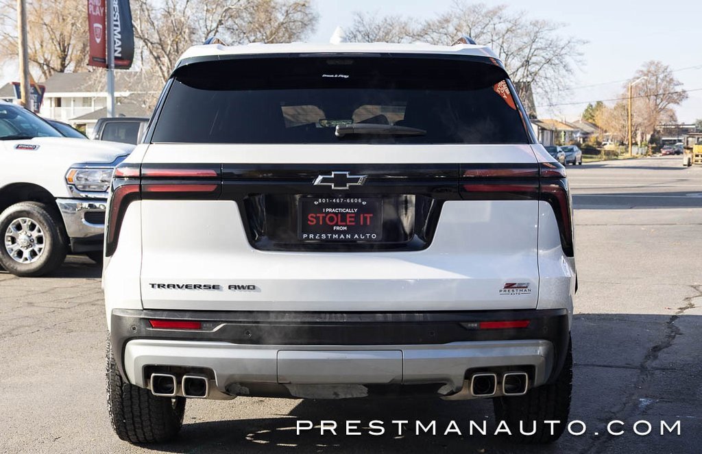 Used 2024 Chevrolet Traverse Z71 w/ Enhanced Driving Package image 16
