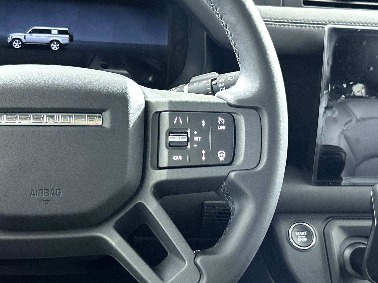 New 2025 Land Rover Defender 130 X-Dynamic SE image 13