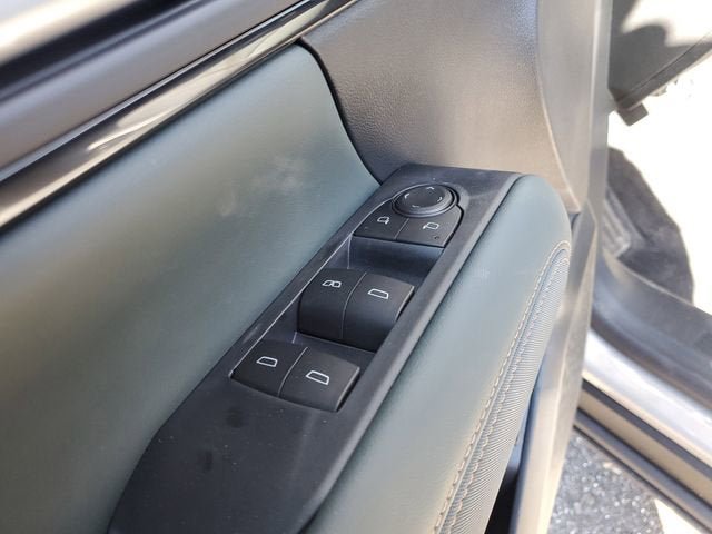 New 2026 GMC Terrain AT4 w/ Technology Package II AWD/4WD image 18